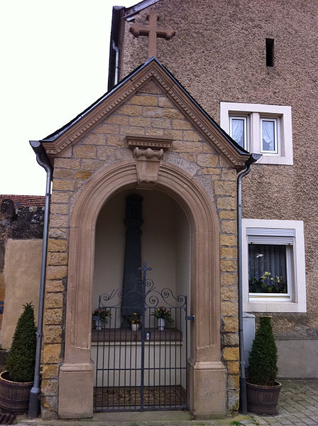 File:Village chapel at 26 rue ST Laurent Lorentzweiler L A.jpg