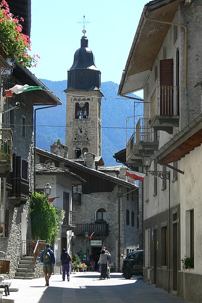 File:Morgex - Hauptstraße.jpg