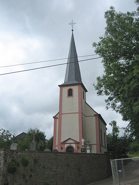 File:Church Rodembourg Luxembourg 2011-08.jpg