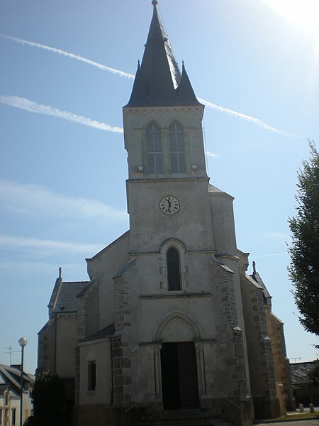 File:Église Camoël 1.jpg