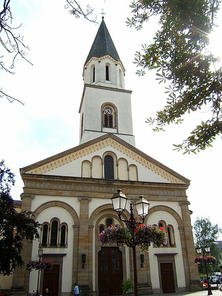 File:Church in Ettelbruck Luxembourg.jpg