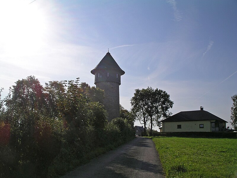 File:Hosingen Wasserturm.jpg