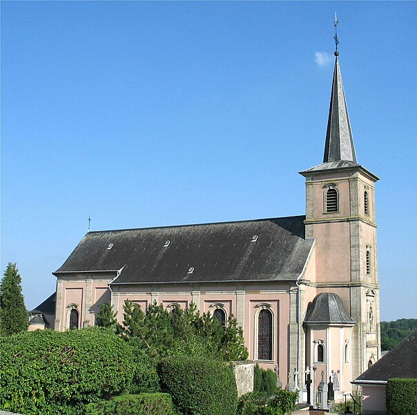 File:Mondorf-les-Bains church.jpg