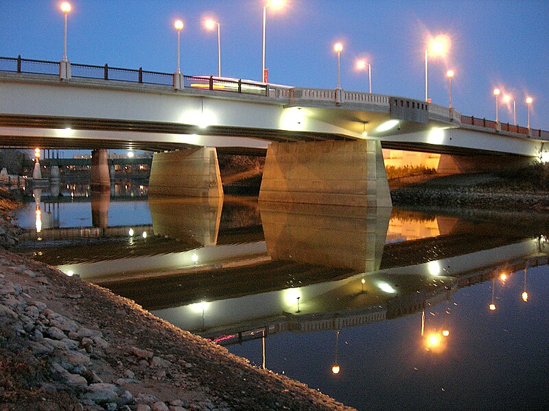 File:Main Street Bridge Assiniboine River.jpg