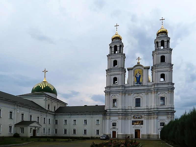 File:Horodysche monastery 1.jpg