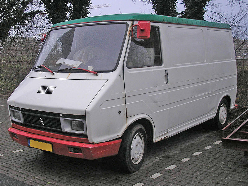 File:Citroen C35 1980 frontleft.jpg