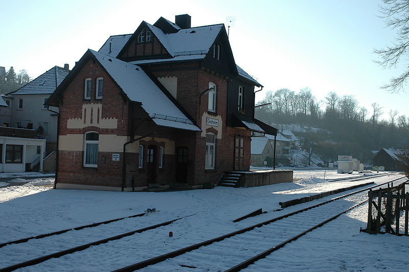 File:Untere Kochertalbahn Bf Oedheim 20060129.jpg