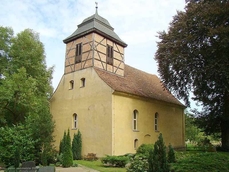 File:Kummerowamsee-kirche.jpg