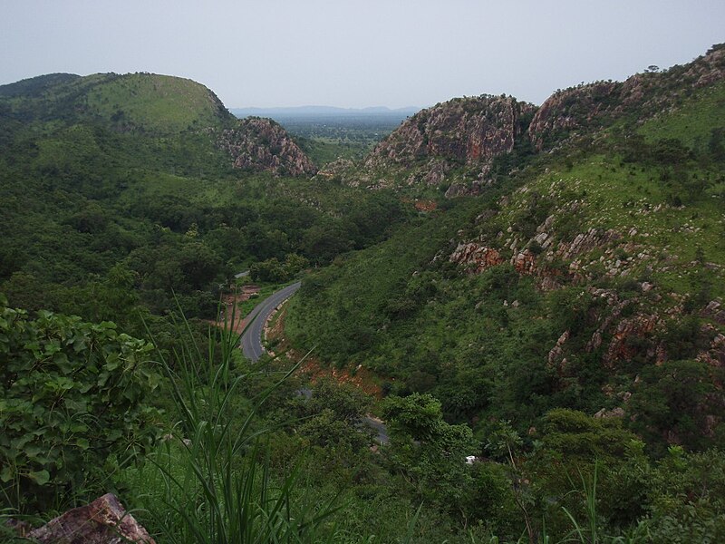 File:Atakora Tanguieta Benin.jpg