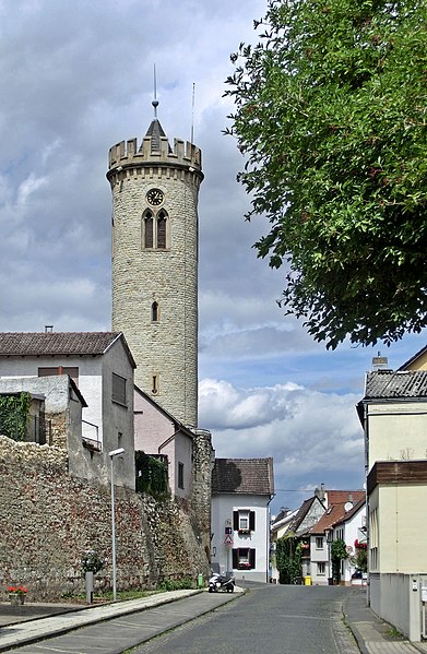 File:Uhrturm Oppenheim 2012.jpg