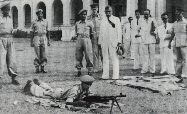 File:PM visits the 1st Bn CLI.jpg