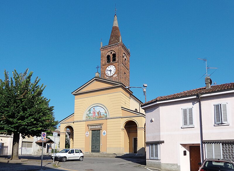 File:Cavenago d’Adda - chiesa parrocchiale.jpg