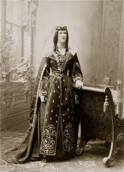 File:Marjory Wardrop in Georgian dress.jpg