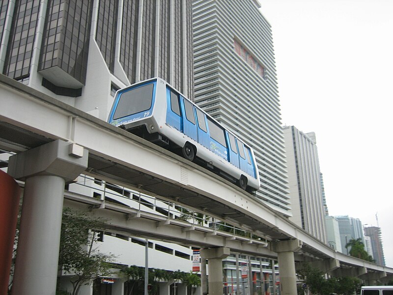 File:Miami-Dade Metromover.jpg