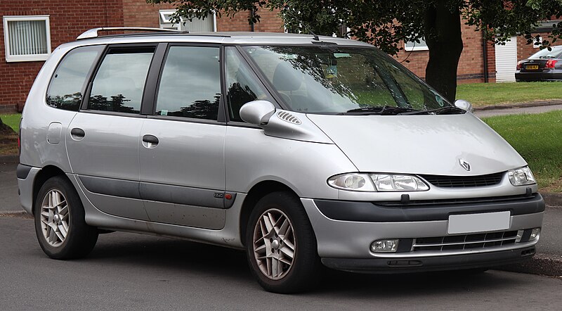 File:2002 Renault Espace Expression DCi 2.2 Front.jpg