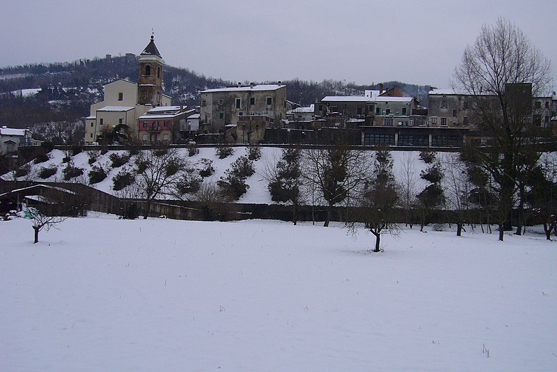 File:Neve a Fara Filiorum Petri - panoramio.jpg