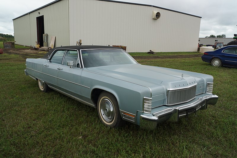 File:1974 Lincoln Continental (29167901352).jpg