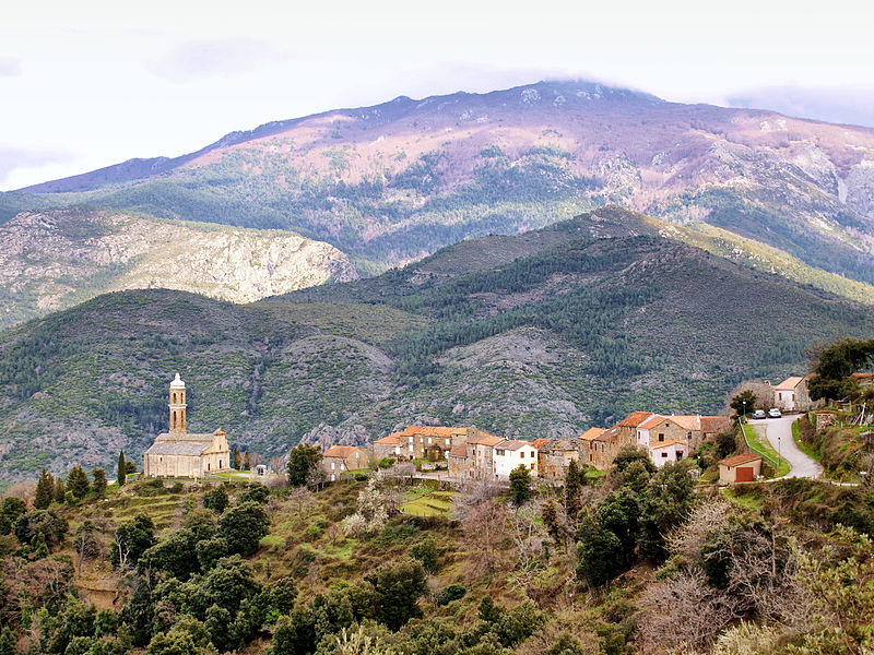 File:Aiti village.jpg