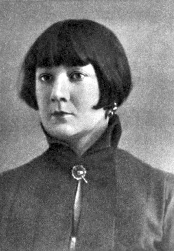 File:Olga Pyzhova 1920.jpg