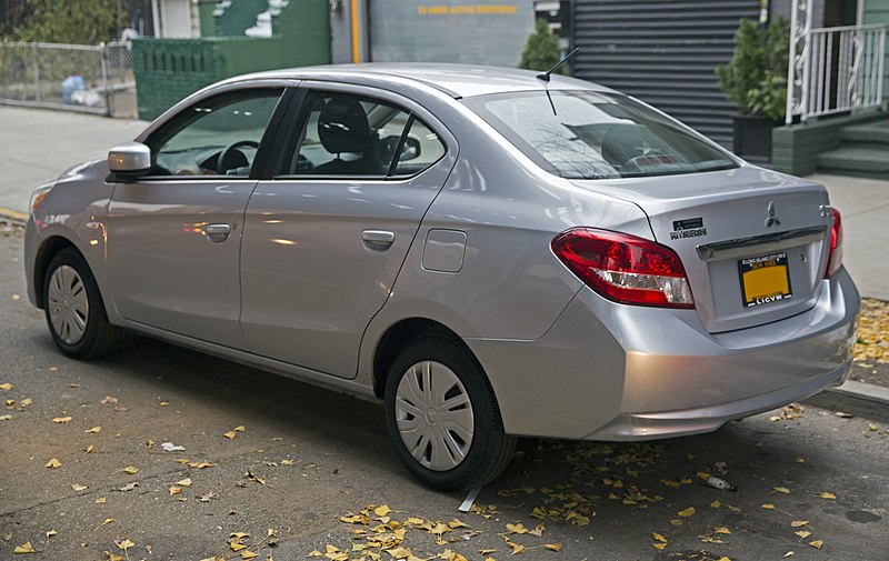 File:2017 Mitsubishi Mirage G4 ES, rear left (Silver).jpg