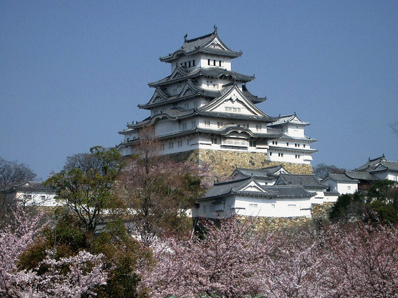 File:Castle Himeji sakura01 adjusted.jpg