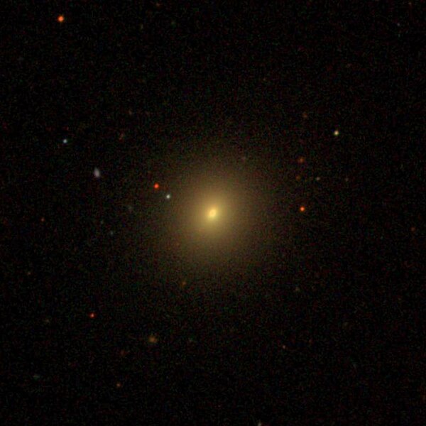 File:IC90 - SDSS DR14.jpg