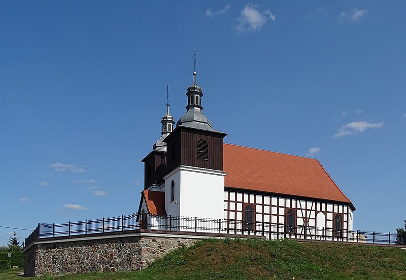 File:Skoki, Wągrowiec County, Poland. Church of St. Nicholas.jpg