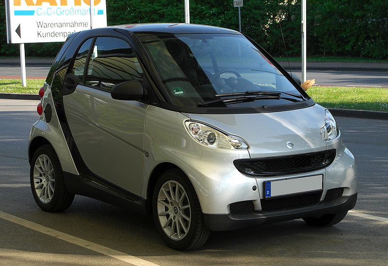 File:Smart Fortwo Coupé 1.0 mhd Passion (451) – Frontansicht, 25. April 2011, Ratingen.jpg