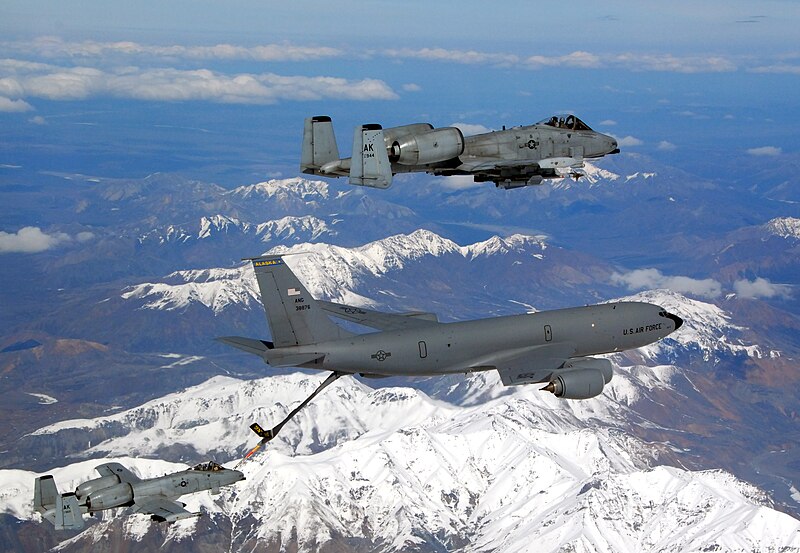 File:Boeing KC-135R Stratotanker of the 168th ARS refuels Fairchild A-10 Thunderbolt IIs from the 355th FS over Alaska (USA), 29 May 2007 (070529-F-4192W-881).jpg