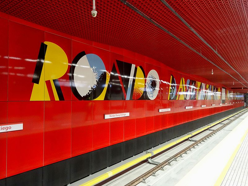 File:Warszawa - Metro - Rondo Daszyńskiego (16387389644).jpg