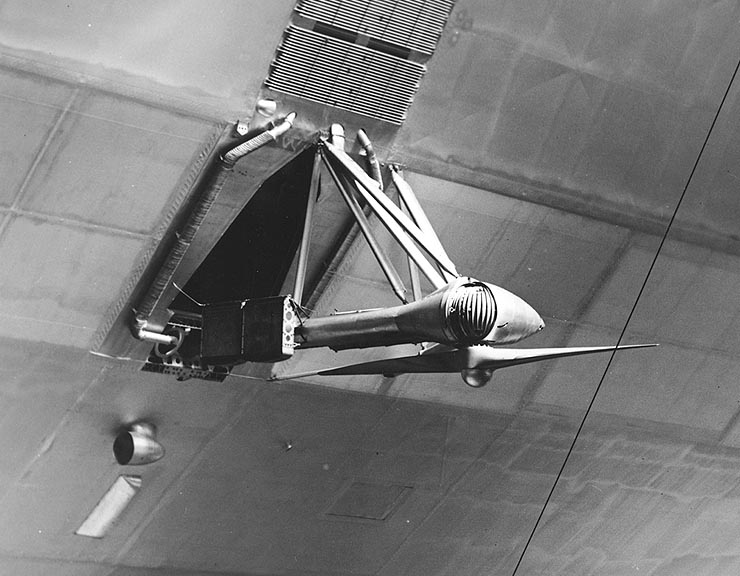 File:USS Akron propeller.jpg