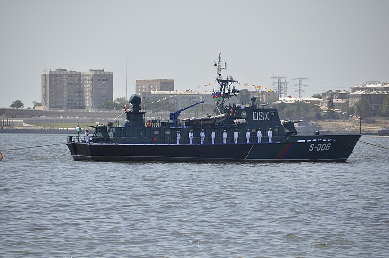 File:Military parade in Baku on an Army Day13.jpg