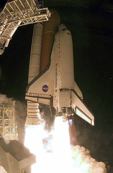 File:STS-126 Endeavour liftoff closeup.jpg