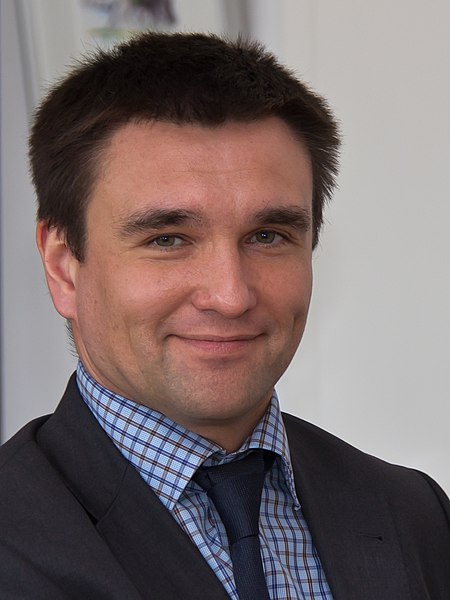 File:Antrittsbesuch ukrainischer Botschafter Pavlo Klimkin im Rathaus von Köln-7273 (cropped).jpg