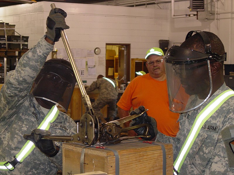 File:US Army 51857 Banding ammunition pallet.jpg