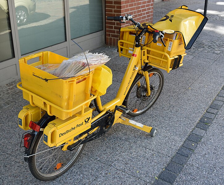 File:Elektrofahrrad der Deutschen Post in Braunschweig NIK 0078.jpg