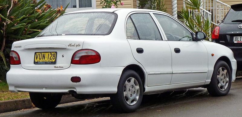 File:1997-2000 Hyundai Excel (X3) GLX sedan (2010-07-05) 02.jpg