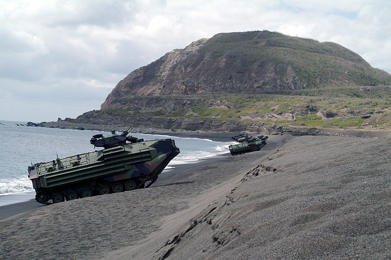 File:Iwo jima 030312-N-0401E-001.jpg