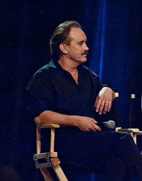 File:Jeffrey Combs Star Trek Convention Las Vegas 20100804.jpg