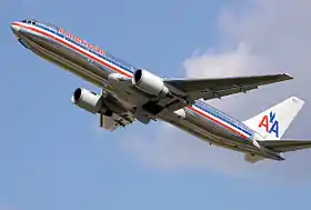 'n American Airlines Boeing 767–300ER styg op