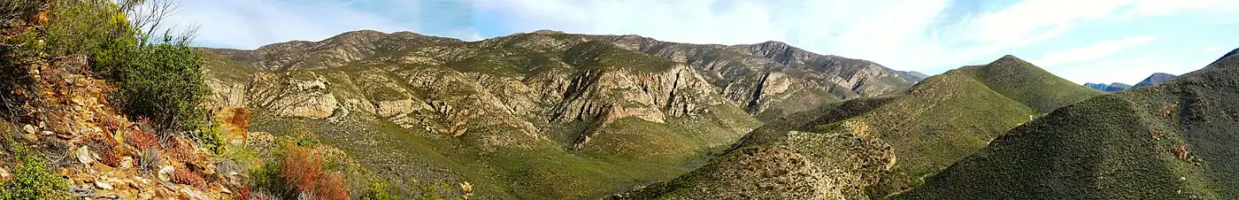 Panorama van die Baviaanskloofberge.