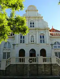 Graaff-Reinet se stadsaal, opgerig in 1910.