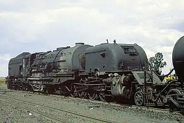 GMAM nr. 4117 op Vryburg-stasie, op pad na Mafeking, 16 April 1983