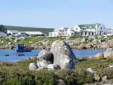 Jacobsbaai is aan die Kaapse Weskus tussen Vredenburg en Saldanha geleë.