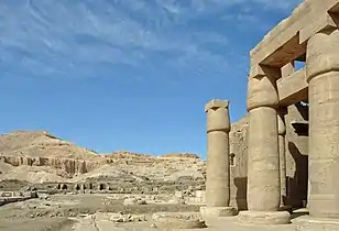 Die omgewing om die Ramesseum.