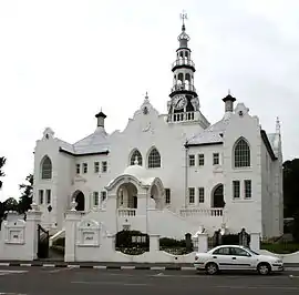 Die kerkgebou van die NG moedergemeente op Swellendam, ontwerp deur Hesse en sy seun, Francois. Die hoeksteen is op 26 November 1910 gelê.