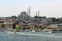 Die Süleymaniye-moskee gesien vanaf Karaköy aan die oorkant van die Goue Horing.