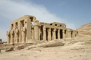 Tempel van Ramses II by Luxor.