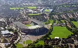 Uitsig oor Twickenham-stadion in 2005.