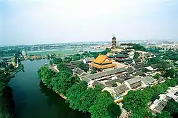 'n Uitsig oor Jinsjan in Zhenjiang.